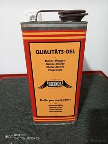 stará plechovka od oleje jako deko - 2