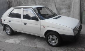Škoda Favorit 135 L r.v.1990 originál bílá - 2