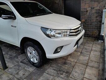 Toyota Hilux - 2