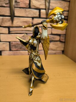 World of Warcraft Priest Sister Benedron - 2