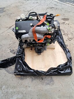 Motor 2,5 tdi 128kw : AXE top stav T5 KOMLETNÍ - 2