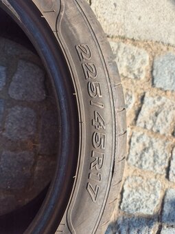 Pneu letni 225/45 R17 - 2