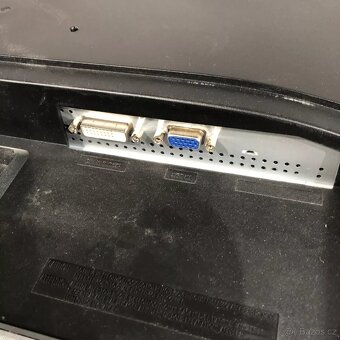 Monitor Samsung SyncMaster 226BW - 2