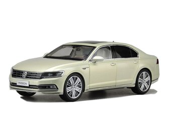 Prodám modely aut 1:18 jako nové - 2