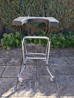 Chodítko 203 A s podpůrnou deskou - 2