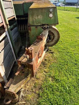 Lis na hranaté balíky fortschritt 454 - 2