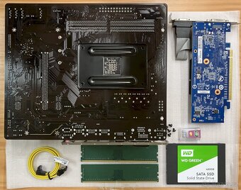 GIGABYTE + Ryzen3 3100 + 16GB + 480GB SSD + GFX - 2