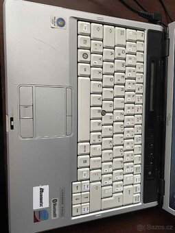 Prodám notebook Siemens - 2