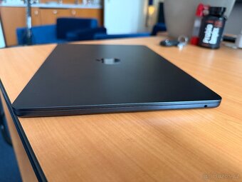 Apple Macbook air m3 - 2