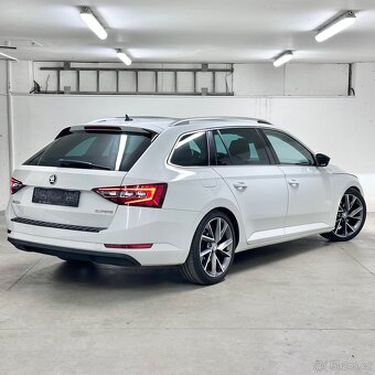 Škoda Superb 3 2.0 TDI 140kW DSG/PANO/LANE/VENT/KESSY - 2