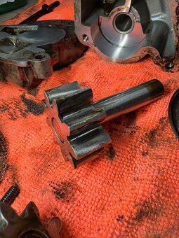 BMW E30 olejove cerpadlo m20b25 - 2