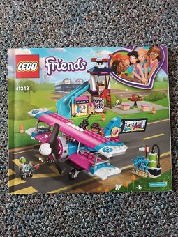 Lego Friends Vyhlídkový let nad městečkem Heartlake - 2
