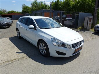 Volvo V60 1,6 D DIGI AC, SERVIS, 1.MAJ - 2