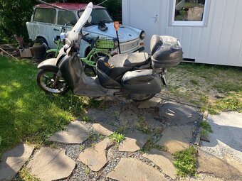 Skútr aprilia 250 - 2