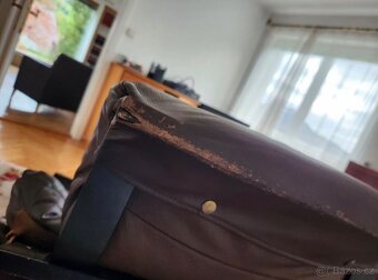 Prodám elegantní kožené křeslo - 2