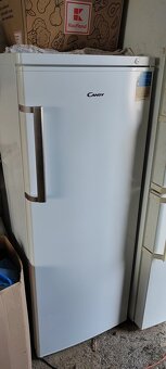 Pultový mrazák – 4000 Kč Caddy - 2
