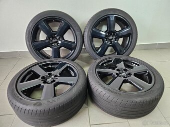 Orig. Audi 5x112 Letní 245/40/18 - černé - 2