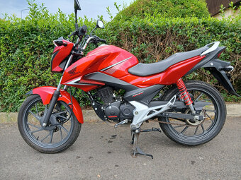 Honda CB 125 F jen 5700Km - 2