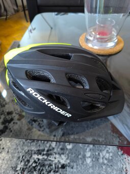 Dětská helma B'TWIN Teen 500 fluo 2023 - 2