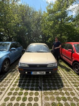 Toyota Corolla Sedan - 2