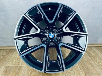 Originál R18 kola BMW i4 G26 Gran Coupe M-Paket - 2