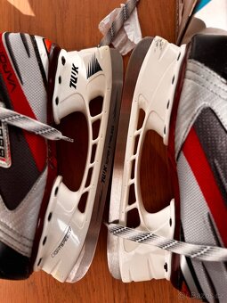 Brusle Bauer 38,5 vapor x 3.0 JR - 2
