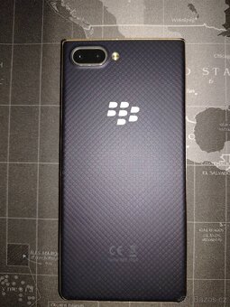 Blackberry KEY2 LE - 2