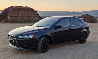 Mitsubishi Lancer 2.0 hatchback - 2
