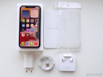 Apple iPhone 11 64GB Černý - ZÁRUKA 12 MĚSÍCŮ - 100% BATERIE - 2