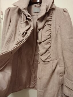 Orsay dámský krátký kabátek s vlnou.Velikost 38. - 2