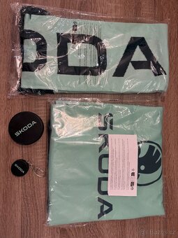 Hokejový dres a šála ŠKODA - NOVÉ - 2