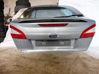 Prodám díly z nebouraného FORDU MONDEO 2,0i16V, rv:2008 - 2