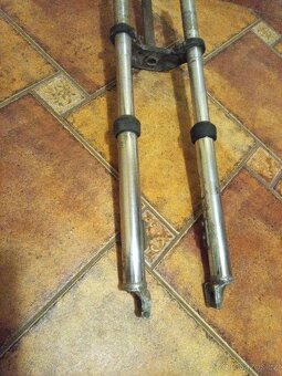 Cz- přední vidlice - 2