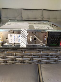 Dobové autorádio z VW - 2