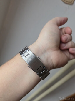 Casio - quartz, safír (typ nemůžu dohledat) - 2