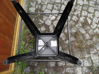 KOVOVÁ ŽIDLE KE KUCHYNSKÉ LINCE - 2