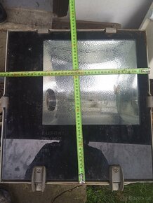 Výbojkové svítidlo - 2