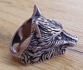 prsteny vlk - 2