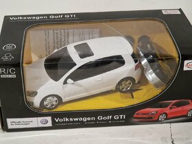 Prodám RC autíčko Volkswagen Golf GTi - plně funkční - 2