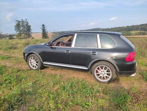PRODAM PORSCHE CAYENNE turbo 4,5i 331kw LPG - 2
