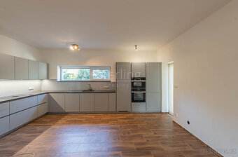 Prodej domu 6+kk/T, 160 m2, pozemek 851 m2, Hlásná Třebáň -R - 2