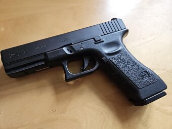 Glock 17 Tokyo Marui Blow-back, Green Gas - 2