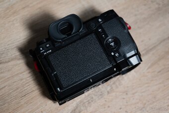 Fujifilm X-H2 - 2