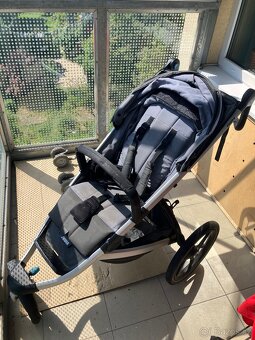 Thule Urban Glide 2 vcetne madla a korbicky s plastenkou - 2