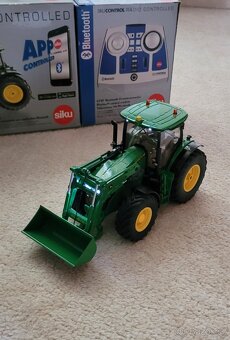 RC traktor Siku Control John Deere 7310R - 2