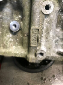 Subaru EZ30 H6 blok motora - 2