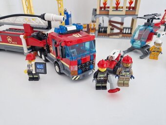 Lego City (60216) Zásah hasičov v centre - 2