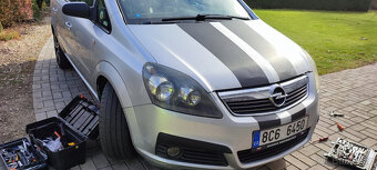 Opel Zafira 1,9 CDTI 16V 88 kW - 2