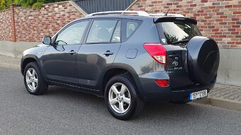 Toyota RAV4 2,2 D-4D 100 kW 4x4 - 2