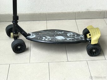 Koloběžka/skatebord - 2